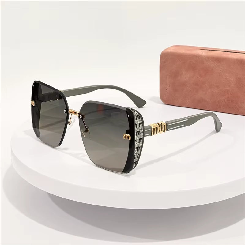 Classic Fashion Sunglasses Women Luxury Glamour Men Brand Glasses Square Stylish Unisex UV400 Shades