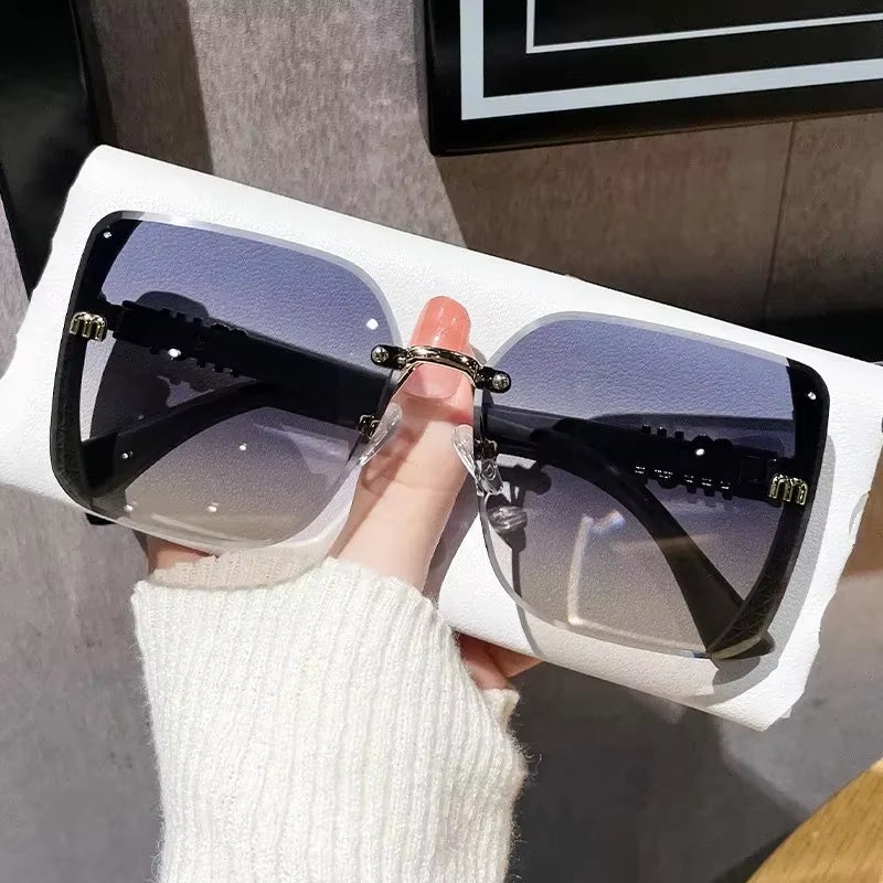 Classic Fashion Sunglasses Women Luxury Glamour Men Brand Glasses Square Stylish Unisex UV400 Shades